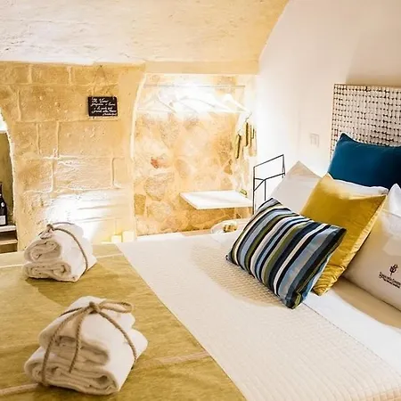 La Dimora Del Monastero 3* アルタムラ