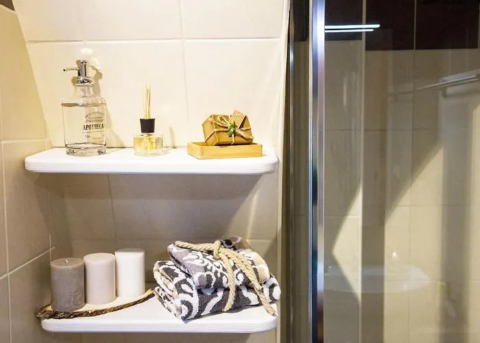 Couette-café La Dimora Del Monastero 3*